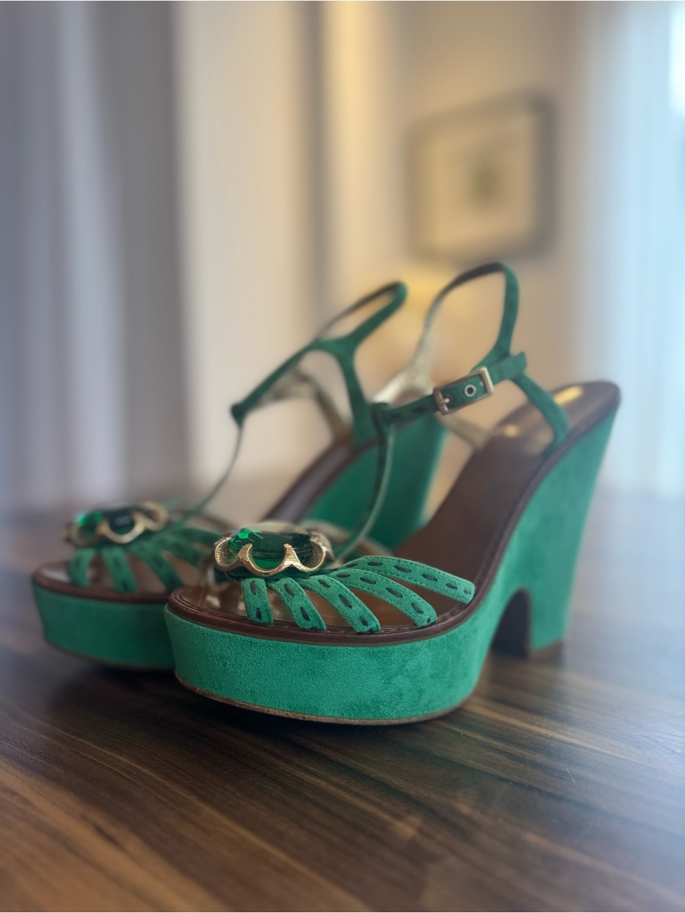 Marc Jacobs Emerald Suede Crystal Flower Platform 39 | Sandales Bijou Émeraude